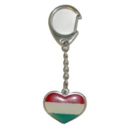Nemzeti színű szív kulcstartó