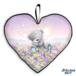 Szív alakú párna, maci virágmezőn, mama