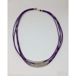 Lila nyaklánc hajlított csövekkel