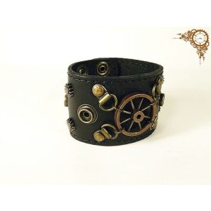 Steampunk bőr karkötő (sötét) Steampunk bőr karkötő (sötét)