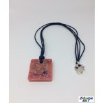 Csillogó rózsaszín műgyanta nyaklánc