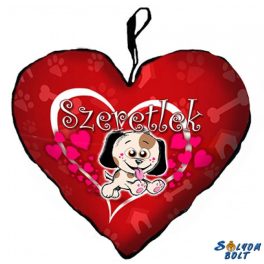 Szív alakú párna, kicsi kutya, szeretlek