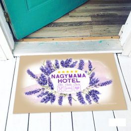 Vicces színes lábtörlő, Nagymama hotel