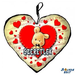 Szív alakú párna, varrott maci, szeretlek