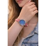 Karkötő, nonfiguratív mintás patent dísszel, rózsaszín szíjjal