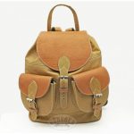 Több zsebes hátitáska, hátizsák, sárgás - barnás