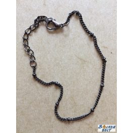 Bogyós lánccal karkötő